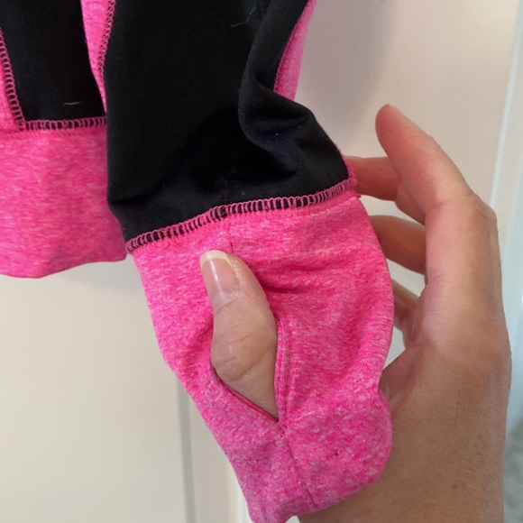 ✨ HOST PICK! Victoria’s Secret PINK women’s M hot pink/black 1/4 zip pullover - Picture 4 of 6